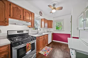 1005 Madison St, Valparaiso, IN 46385 - Photo 6