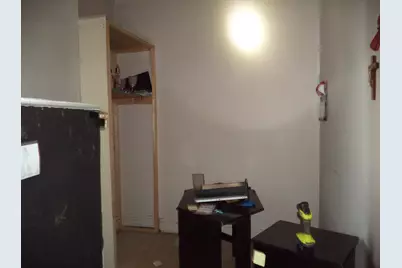 401 E Chicago Avenue, East Chicago, IN 46312 - Photo 16