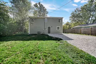 363 Pinewood Dr, Valparaiso, IN 46385 - Photo 18