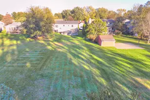 3203 Parker Dr, Valparaiso, IN 46383 - Photo 34