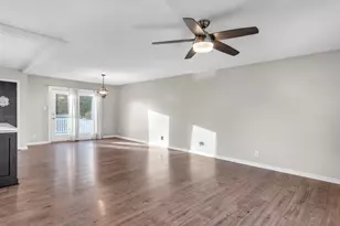 3203 Parker Dr, Valparaiso, IN 46383 - Photo 56