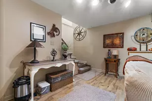604 Elmhurst St, Valparaiso, IN 46385 - Photo 16