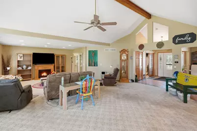 2501 Howard Castle Drive, Dyer, IN 46311 - Photo 8