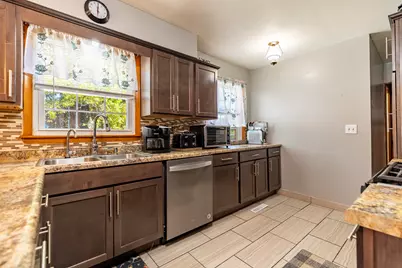 605 E 78th Place, Merrillville, IN 46410 - Photo 8