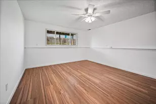542 Riviera Rd, Valparaiso, IN 46385 - Photo 24
