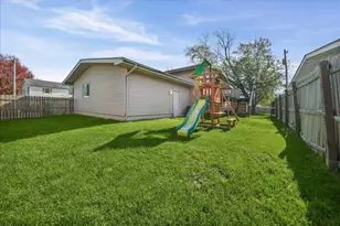 542 Riviera Rd, Valparaiso, IN 46385 - Photo 26