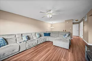 542 Riviera Rd, Valparaiso, IN 46385 - Photo 6
