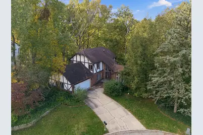 401 Shorewood Court, Valparaiso, IN 46385 - Photo 1