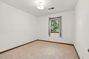 3906 Oak Grove Dr, Valparaiso, IN 46383 - Photo 20