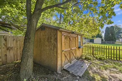 3906 Oak Grove Drive, Valparaiso, IN 46383 - Photo 28