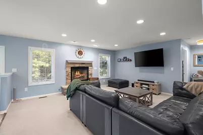 970 Deer Cross Trail, Hobart, IN 46342 - Photo 10