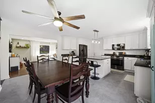 203 Bullseye Lake Rd, Valparaiso, IN 46383 - Photo 10