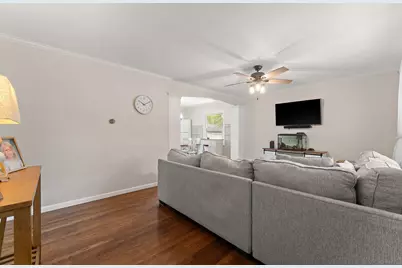 919 E Crestview Court, Crown Point, IN 46307 - Photo 4