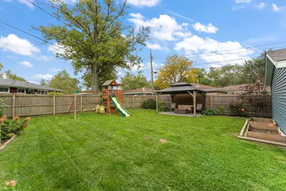 919 E Crestview Court, Crown Point, IN 46307 - Photo 22