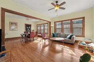 806 Academy St, Valparaiso, IN 46383 - Photo 2