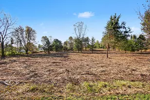 256 E Burdick Pl, Chesterton, IN 46304 - Photo 1