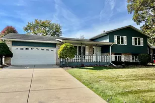 8515 Wheeler Pl, Crown Point, IN 46307 - Photo 1