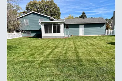8515 Wheeler Place, Crown Point, IN 46307 - Photo 6