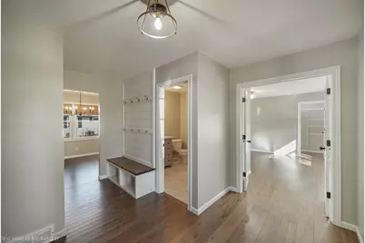 705 S Pettibone Street, Crown Point, IN 46307 - Photo 10