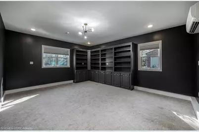 705 S Pettibone Street, Crown Point, IN 46307 - Photo 8