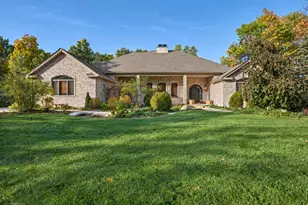 505 Brittany Ln, Dyer, IN 46311 - Photo 1