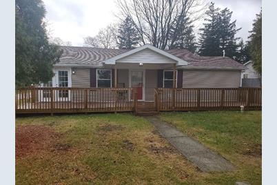 30 S Fish Lake Street, Valparaiso, IN 46385 - Photo 1