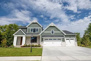 2205 Charlotte Ln, Valparaiso, IN 46383 - Photo 1