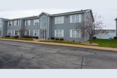 8221 Lincoln Circle #C, Merrillville, IN 46410 - Photo 1