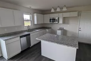 8528 Florida St, Merrillville, IN 46410 - Photo 14