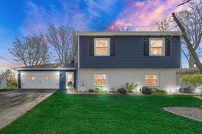 4349 N Lakeshore Drive, Crown Point, IN 46307 - Photo 1