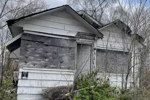 4060 Louisiana St, Gary, IN 46409 - Photo 1