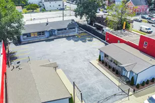 525-527 W Chicago Ave, East Chicago, IN 46312 - Photo 1