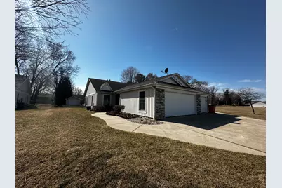 263 E Galbreath Drive, Winamac, IN 46996 - Photo 1