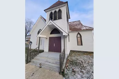 403 E Indiana Avenue, Kouts, IN 46347 - Photo 1