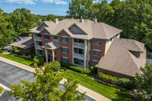 10409 White Oak Ln, Munster, IN 46321 - Photo 1
