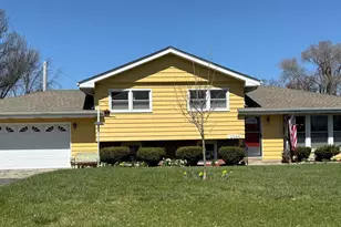 12064 N Oakwood Dr, Saint John, IN 46373 - Photo 1