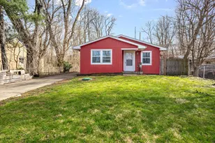 8622 E 700 N, New Carlisle, IN 46552 - Photo 1