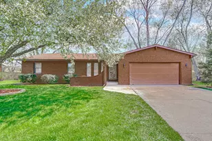 619 S 22nd St, Chesterton, IN 46304 - Photo 1