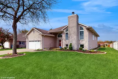 2966 Hawthorne Lane, Dyer, IN 46311 - Photo 1