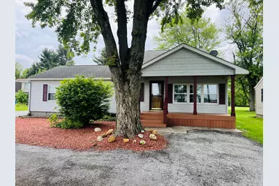 602 W St Rd 8, Hebron, IN 46341 - Photo 1