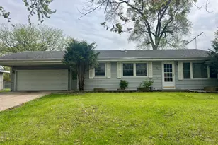 741 Timberline Pkwy, Valparaiso, IN 46385 - Photo 1