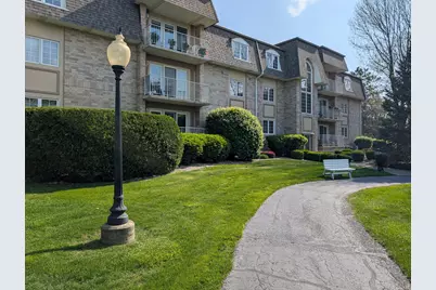 909 Swan Drive #2c, Dyer, IN 46311 - Photo 1