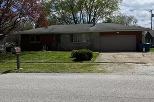 609 W Jefferson St, Kouts, IN 46347 - Photo 1