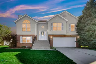 245 Pheasant Run Dr, Hobart, IN 46342 - Photo 1