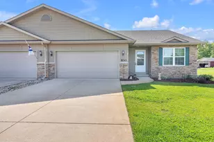 830 Daisy Cir NE, Demotte, IN 46310 - Photo 1