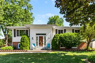 2903 98th St, Highland, IN 46322 - Photo 1