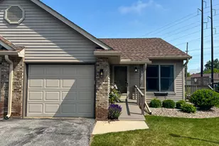 1811 Creekside Ct, Valparaiso, IN 46383 - Photo 1