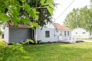 126 N Harrison Ave, Goodland, IN 47948 - Photo 1