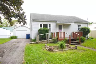 210 S New York St, Remington, IN 47977 - Photo 1