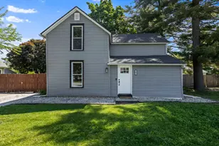 301 S Rose Ave, Kouts, IN 46347 - Photo 1